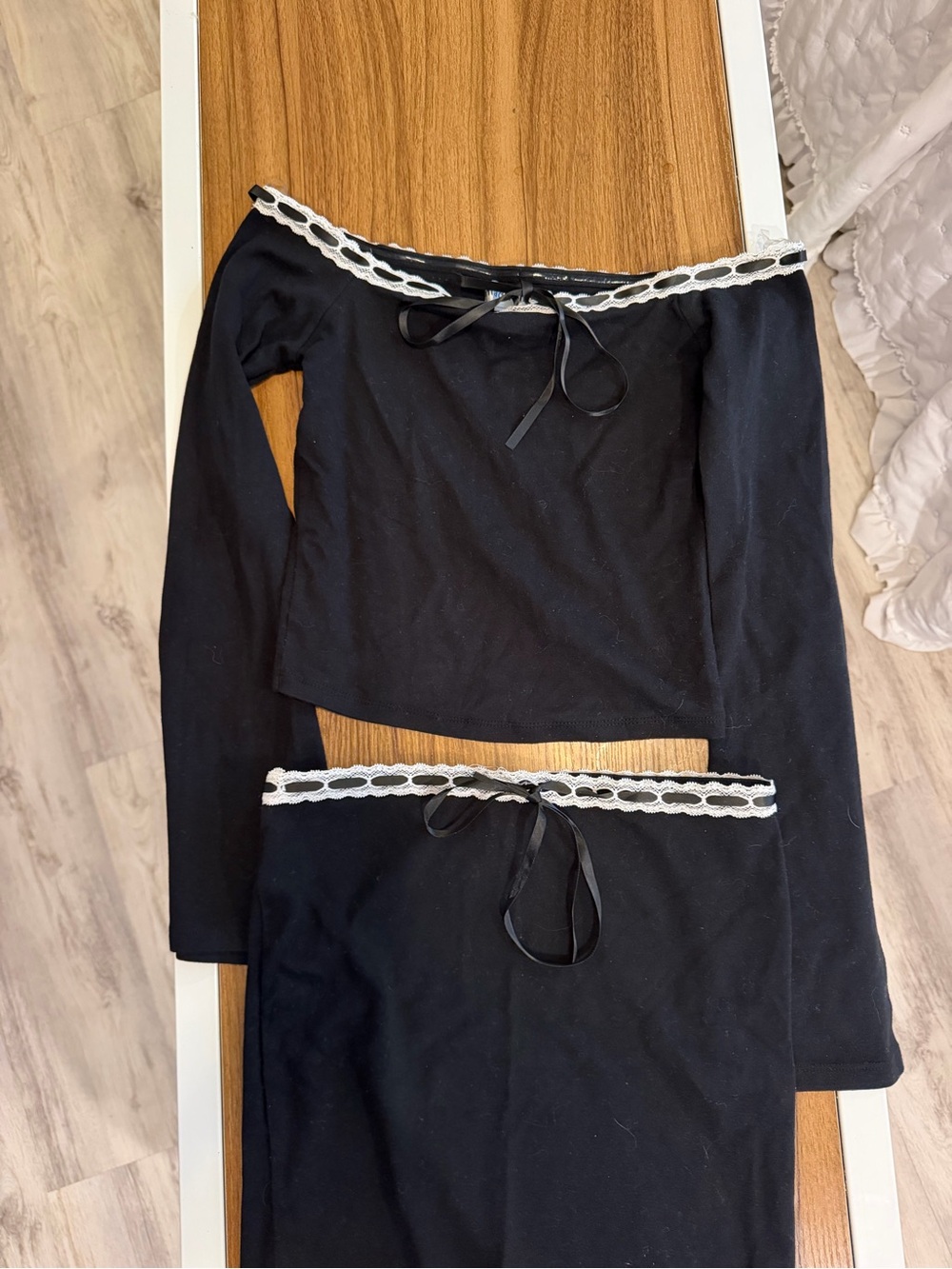 Madden Girl Black Two-Piece Lace-Trim Skirt Set with White Trim